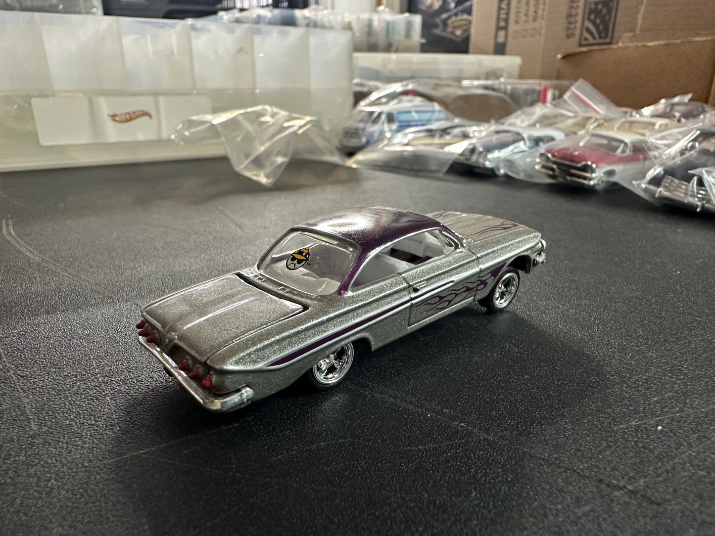 LOOSE Revell Lowrider 61 Chevy Impala Grey Purple Flames 1:64