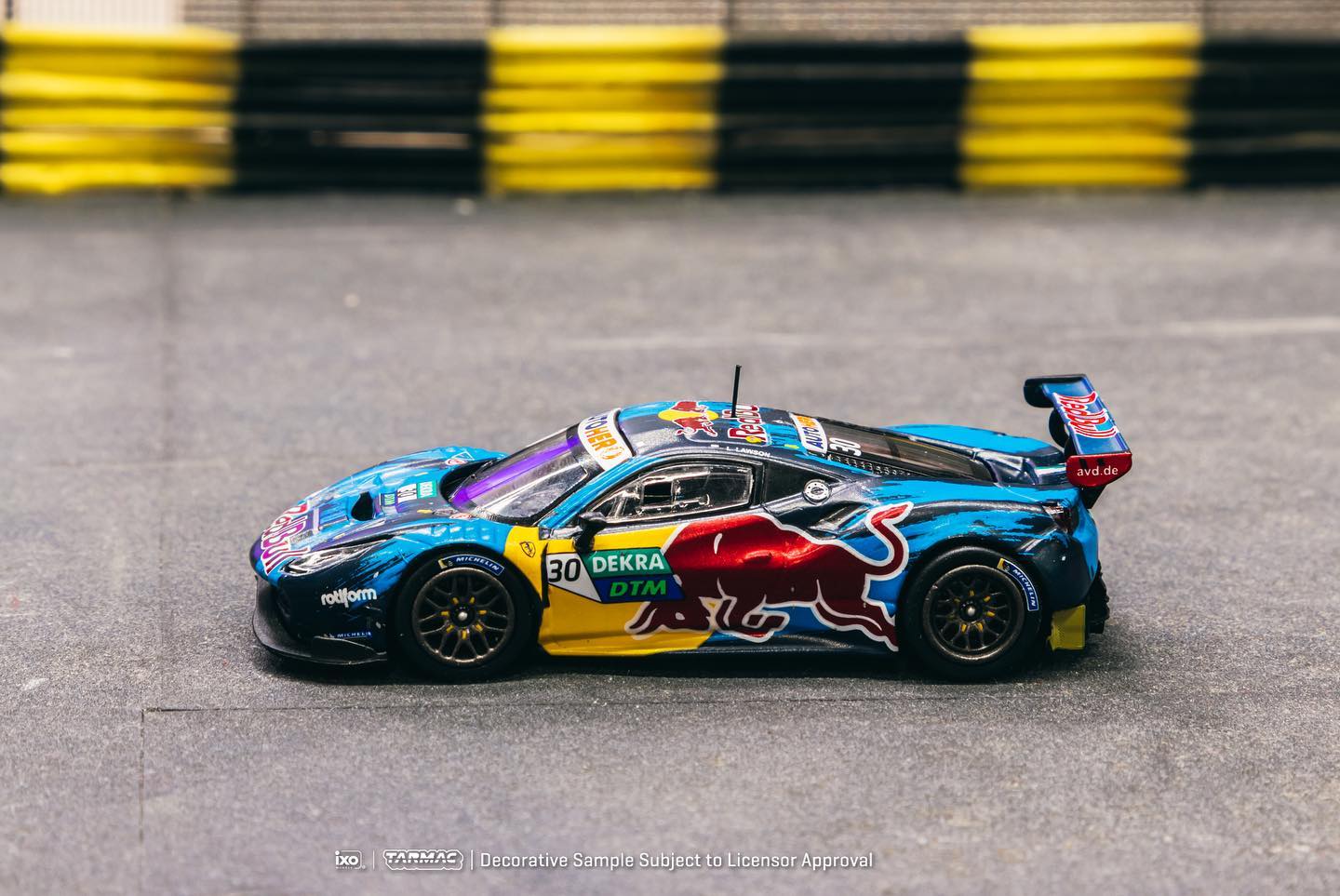 Tarmac Works X Ixo Models Ferrari 488 GT3 DTM 2021 Monza Race 1 Winner Red Bull Black Blue 1:64