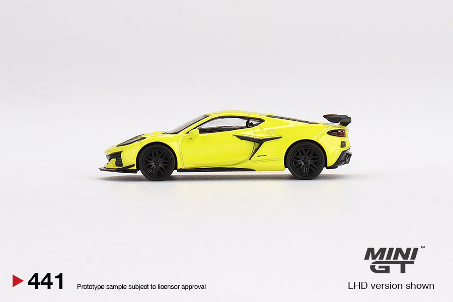 Mini GT Box Version 441 Chevrolet Corvette Z06 Accelerate Yellow 1:64