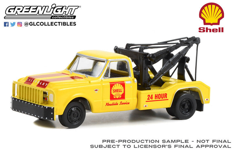 Greenlight Shell 1967 Chevrolet C30 Wrecker Yellow 1:64
