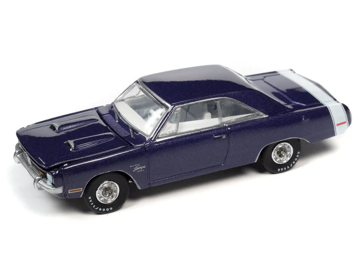 Auto World Vintage Muscle 1971 Dodge Dart Swinger 340 Special Plum Crazy 1:64