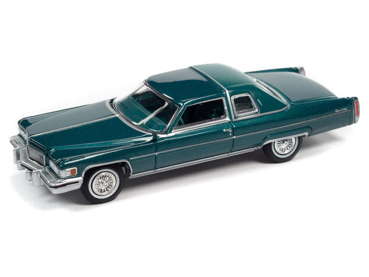Auto World Luxury Cruisers 1975 Cadillac Coupe DeVille Greenbrier Firemist Poly 1:64