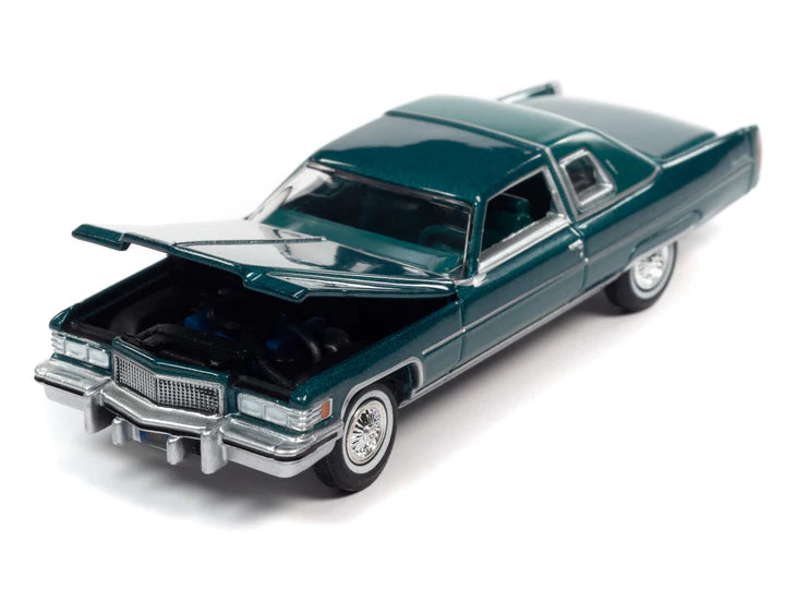 Auto World Luxury Cruisers 1975 Cadillac Coupe DeVille Greenbrier Firemist Poly 1:64