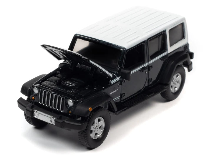 Auto World Sport Utility 2017 Jeep JK Wrangler Chief Edition Rhino 1:64