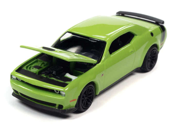 Auto World Modern Muscle 2019 Dodge Challenger R/T Scat Pack Sublime 1:64