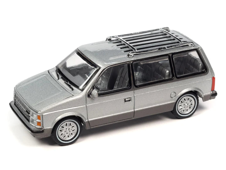 Auto World Mighty Minivans 1985 Plymouth Voyager Radiant Silver 1:64