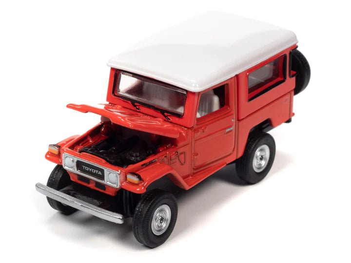 Johnny Lightning Pop Culture 2023 Godzilla 1980 Toyota Land Cruiser Red 1:64