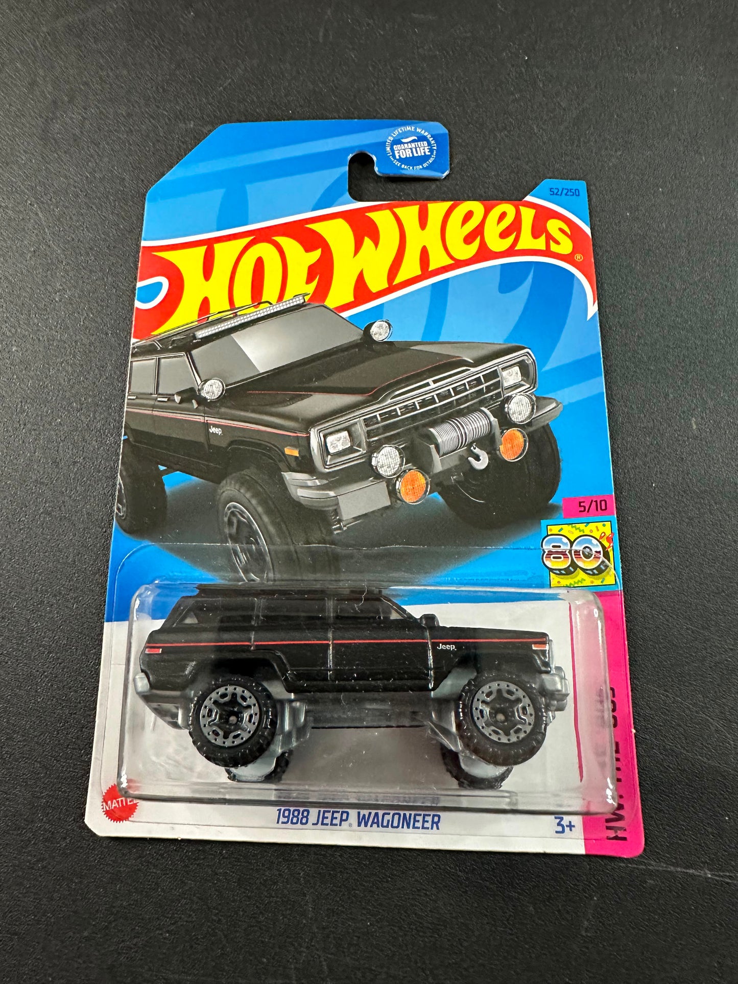 Hot Wheels 88 Jeep Wagoneer Black 1:64