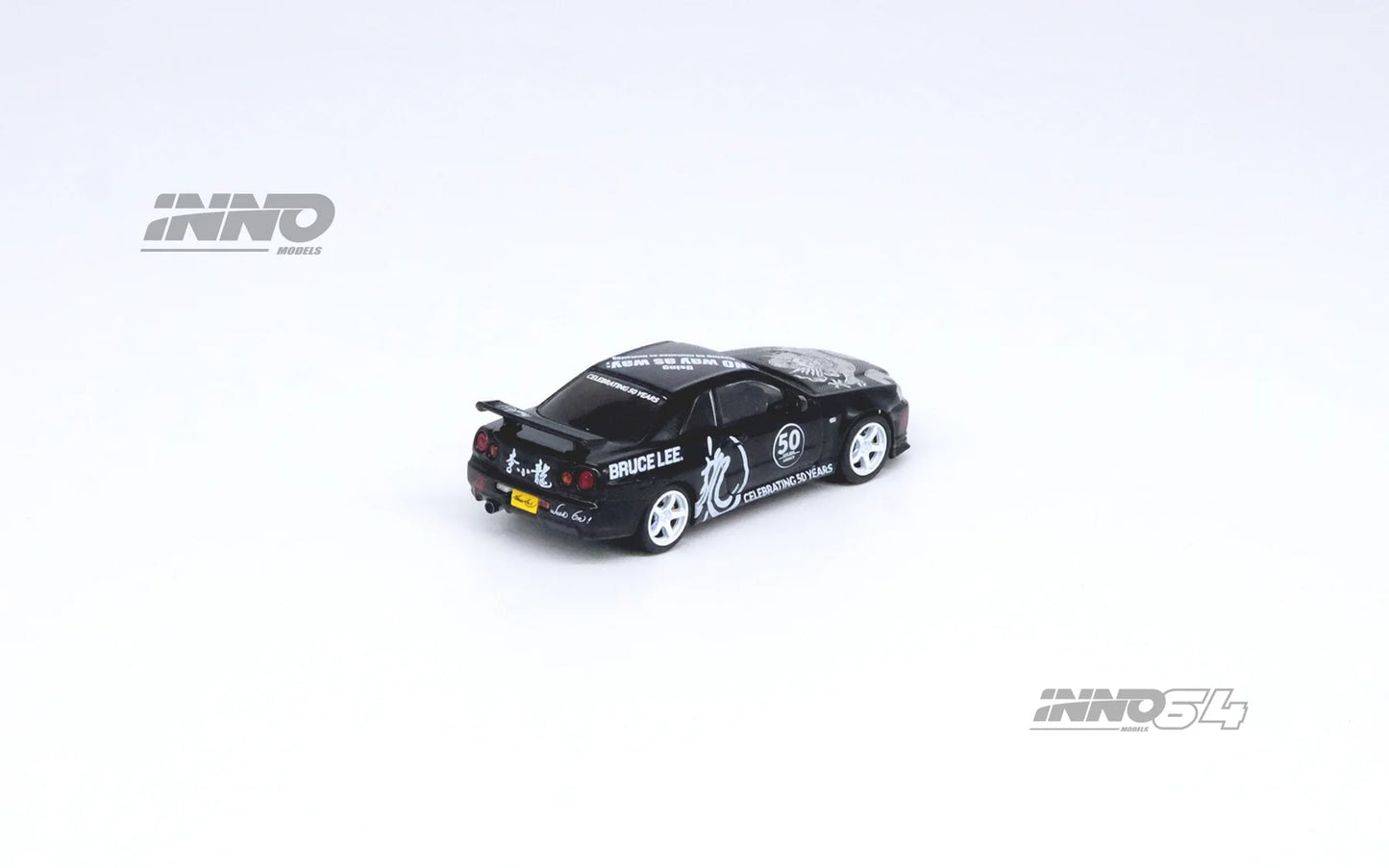 Inno64 Nissan Skyline GTR R34 Bruce Lee Black 1:64