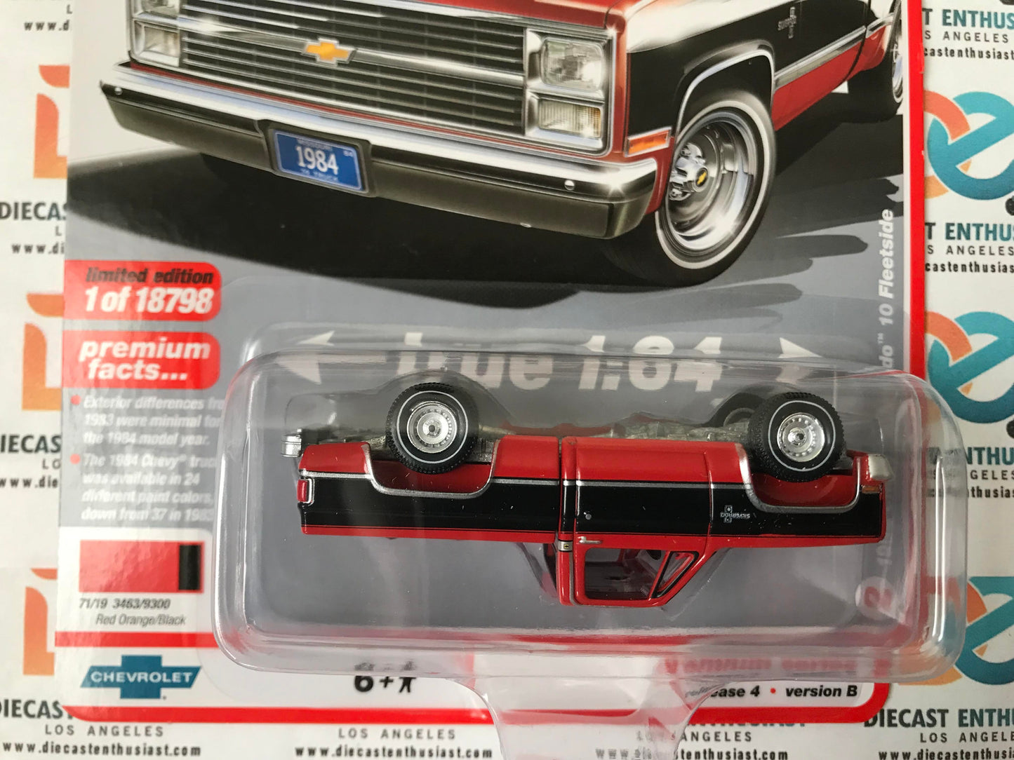 ERROR PACKAGING Auto World 1984 Chevrolet Silverado 10 Fleetside Red Orange Black 1:64