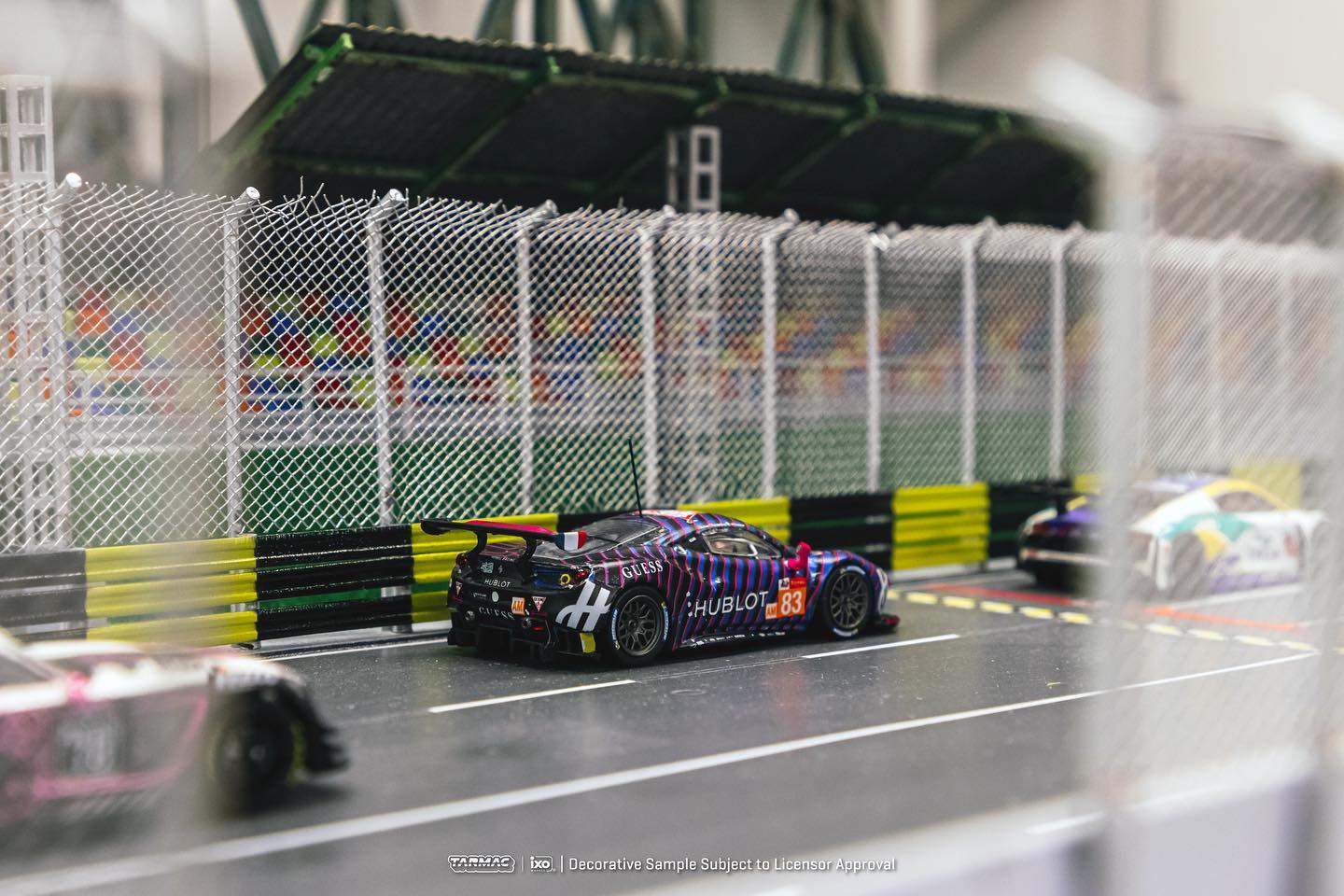 Tarmac Ixo Ferrari 488 GTE 24h of Le Mans 2019 Hublot Blue 1:64