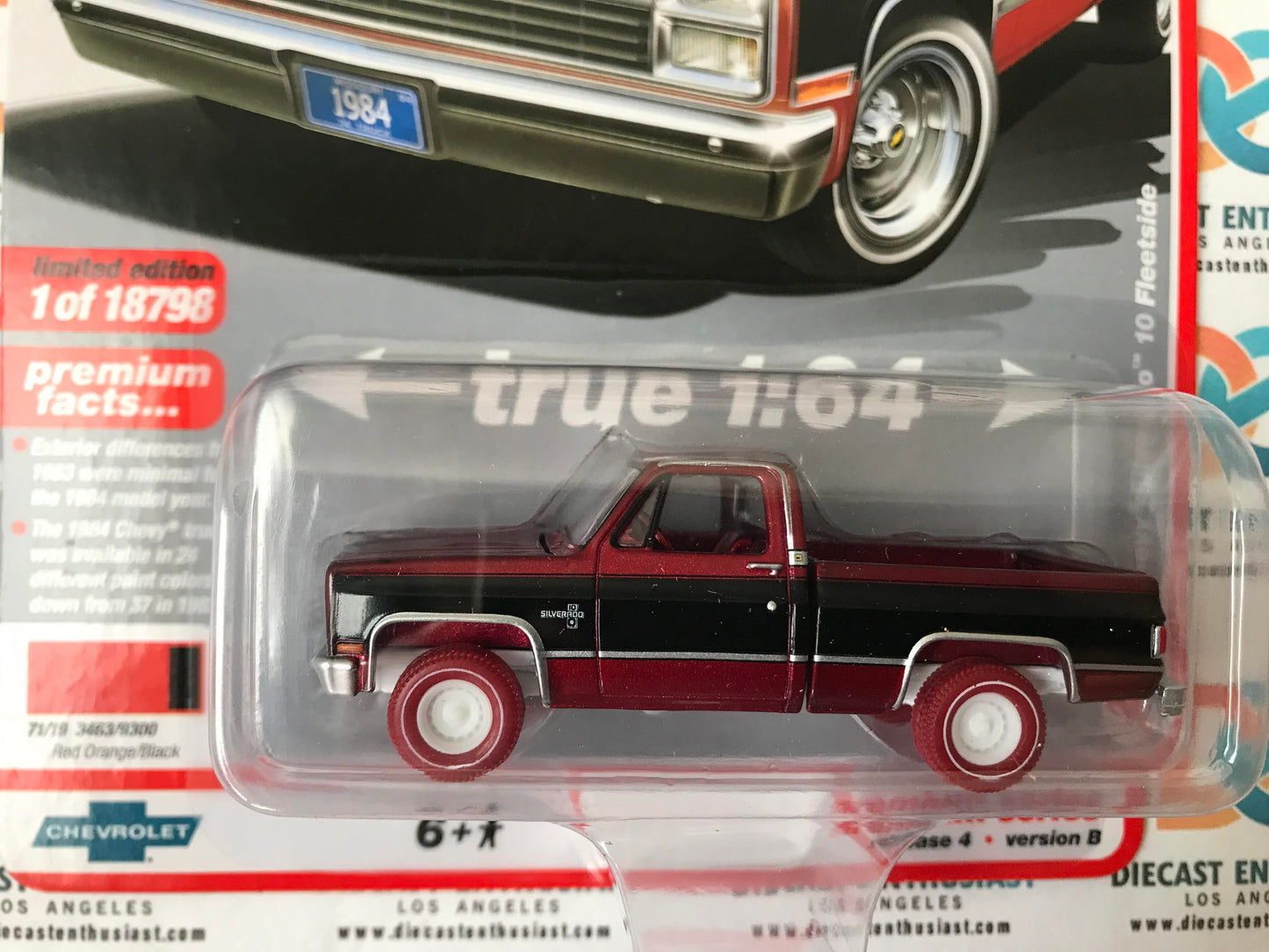 CHASE ULTRA RED Auto World 1984 Chevrolet Silverado 10 Fleetside Red Orange Black 1:64