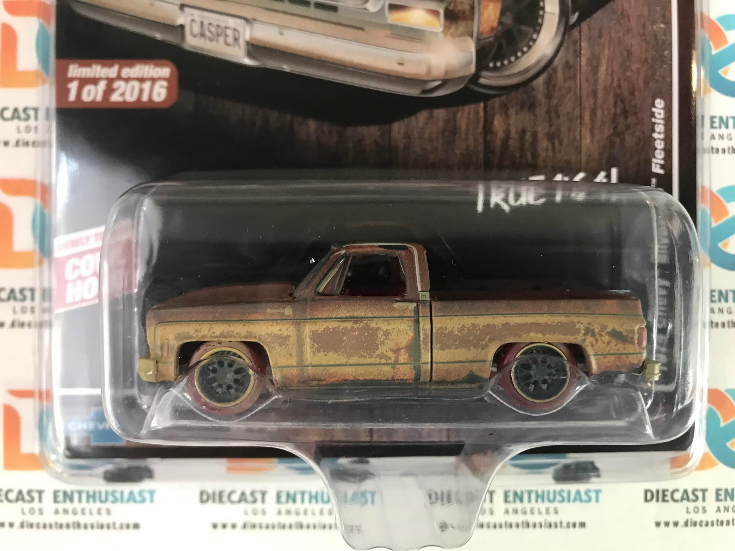 CHASE Auto World Exclusives Kentucky Barn Finds 1974 Chevy Silverado Fleetside Weathered Version 1:64
