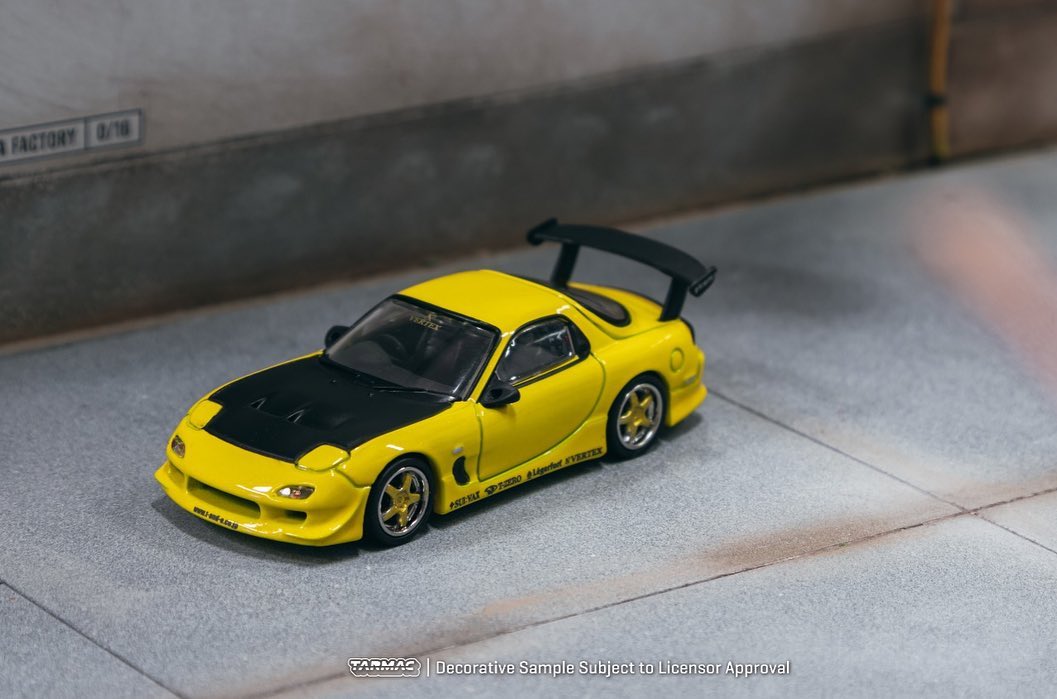 Tarmac Works Vertex Mazda RX7 FD3S Yellow 1:64