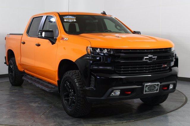 Auto World Muscle Trucks 2020 Chevy Silverado ZL1 LT Trail Boss Tangier Orange 1:64