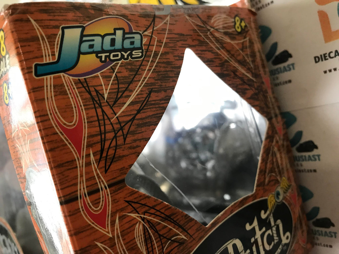 Jada Toys Von Dutch Kustom Cycles Dragnut Red 1:18