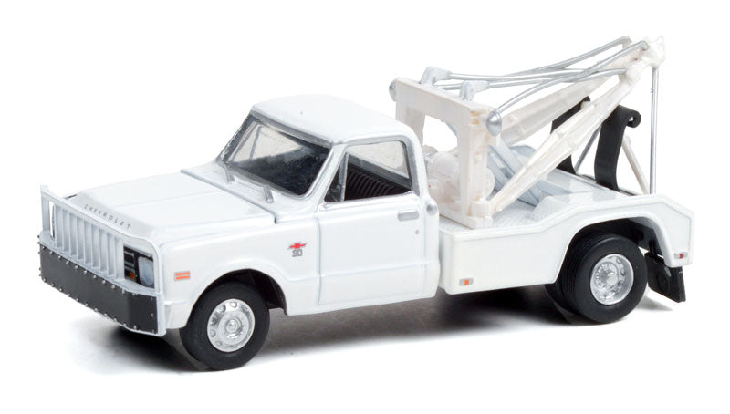 Greenlight Dually Drivers 1968 Chevrolet C-30 Dually Wrecker White 1:64