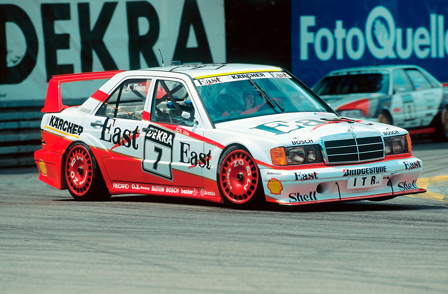 Mini GT Mijo Exclusive 239 Mercedes Benz 190E 2.5-16 Evolution II East 1:64