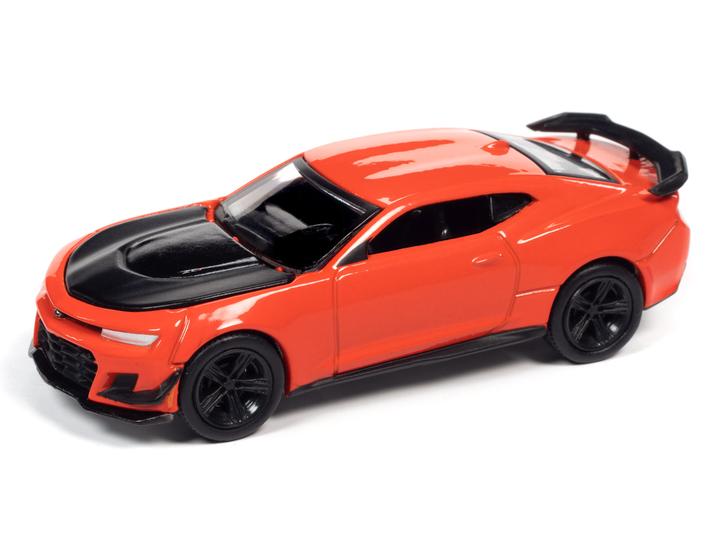Auto World 2019 Chevy Camaro ZL1 1LE Orange 1:64