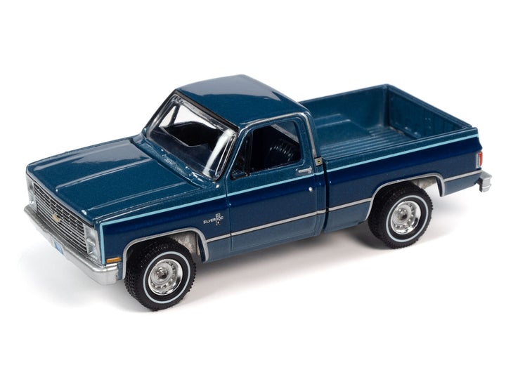 Auto World 1984 Chevrolet Silverado 10 Fleetside Light & Dark Blue Poly 1:64