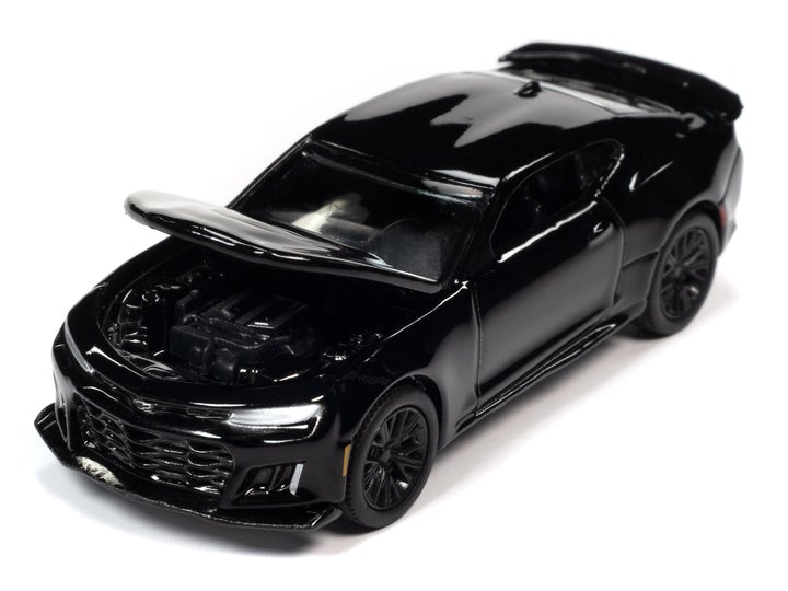 Auto World 2019 Chevy Camaro ZL1 Black 1:64