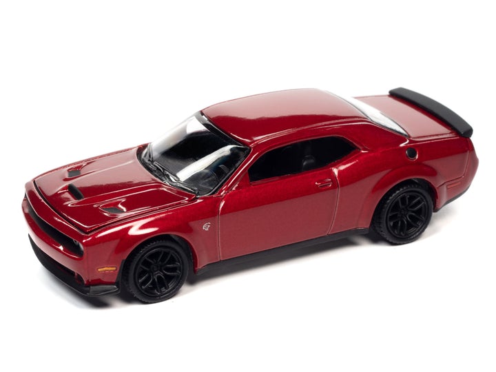 Auto World Modern Muscle 2018 Dodge Challenger Hellcat Redline Tricoat 1:64