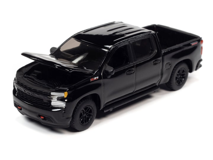 Auto World Muscle Trucks 2020 Chevy Silverado ZL1 LT Trail Boss Black 1:64