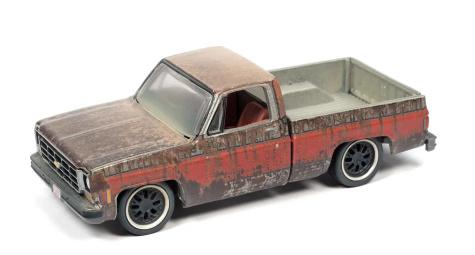 Auto World Georgia Barn Finds Exclusives 1979 Chevy Silverado Fleetside Rusty Version 1:64