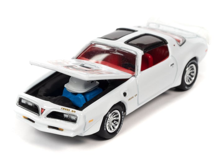 Johnny Lightning 1977 Pontiac Firebird T/A Cameo White 1:64