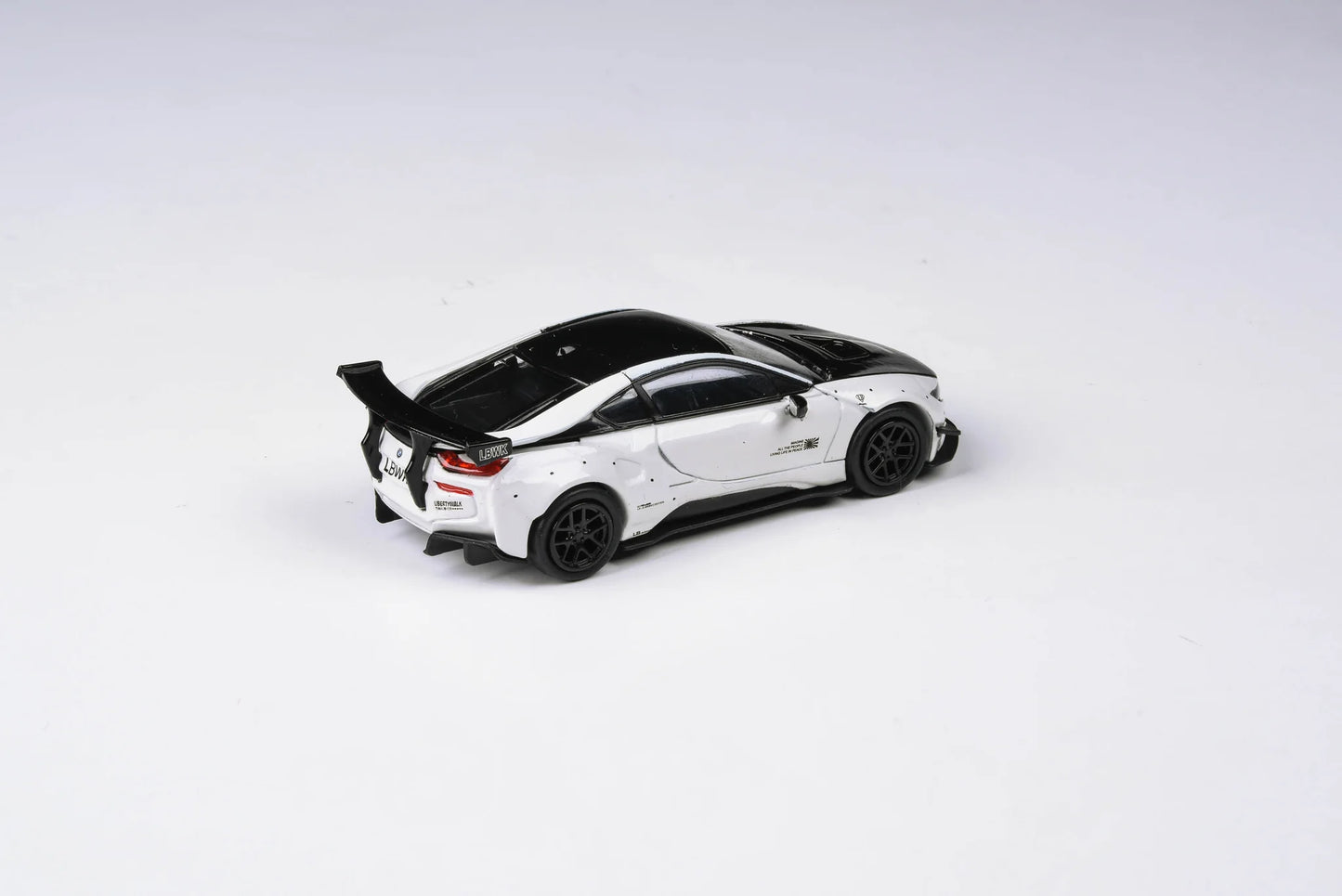 PARA64 Liberty Walk BMW i8 White Black Wheels 1:64