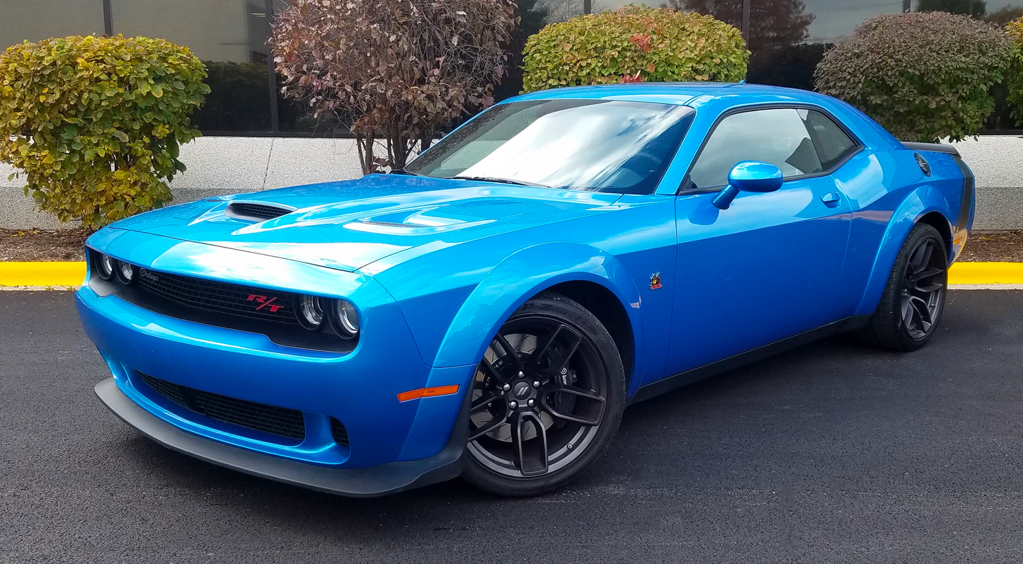 Auto World Modern Muscle 2019 Dodge Challenger RT Scat Pack B5 Blue 1:64