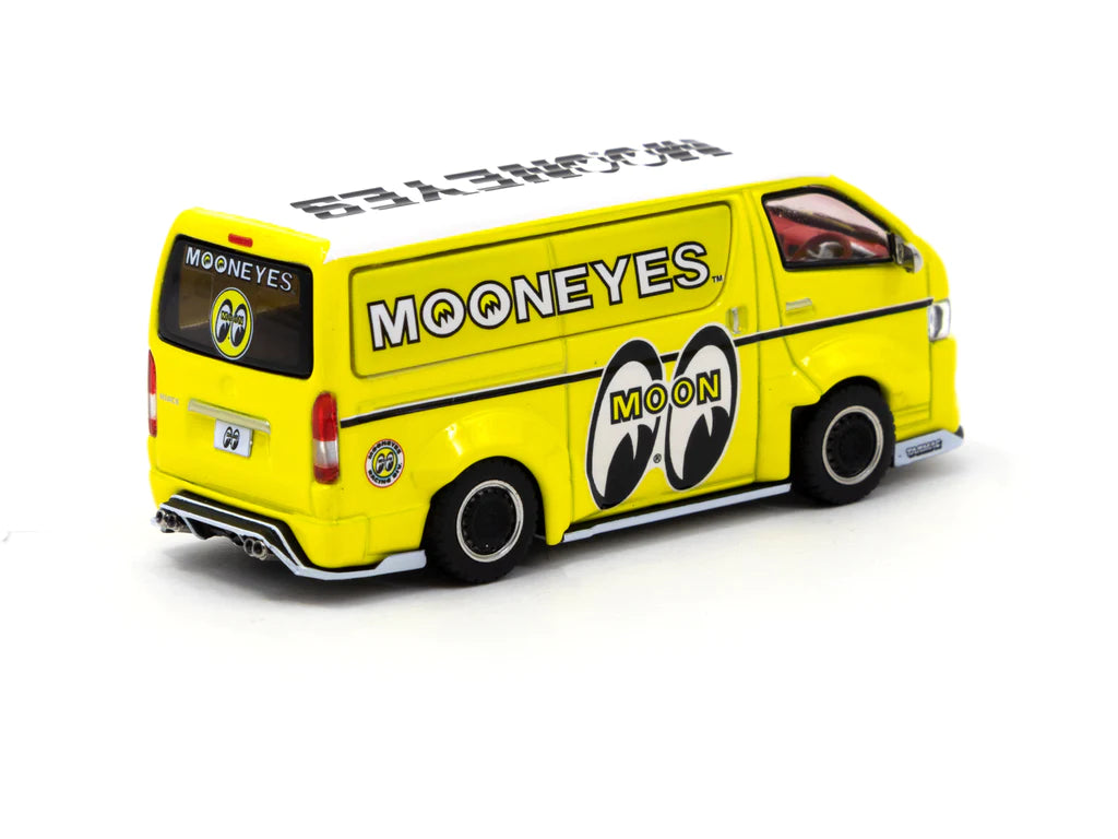Tarmac Works Mooneyes Toyota Hiace Widebody Yellow 1:64
