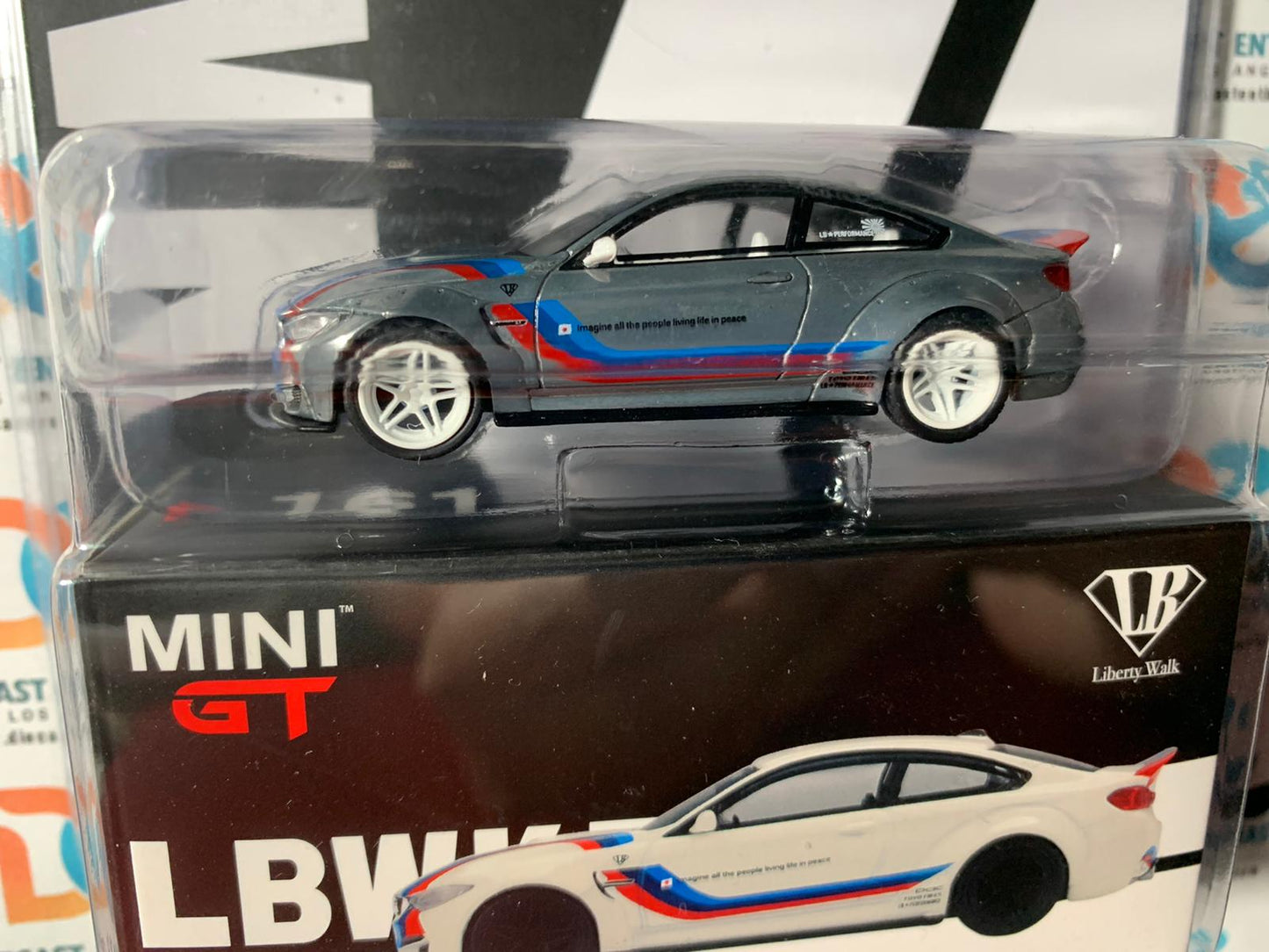 CHASE RAW Mini GT Mijo Exclusive BMW M4 White Stripe 1/64