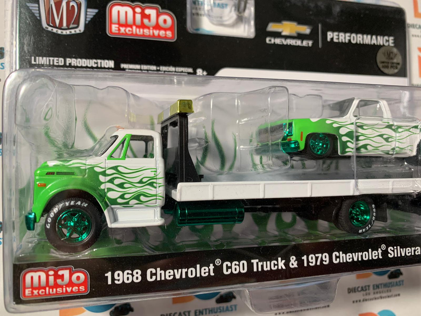 CHASE M2 Machines 1968 Chevrolet C60 Truck & 1979 Chevrolet Silverado 1/64