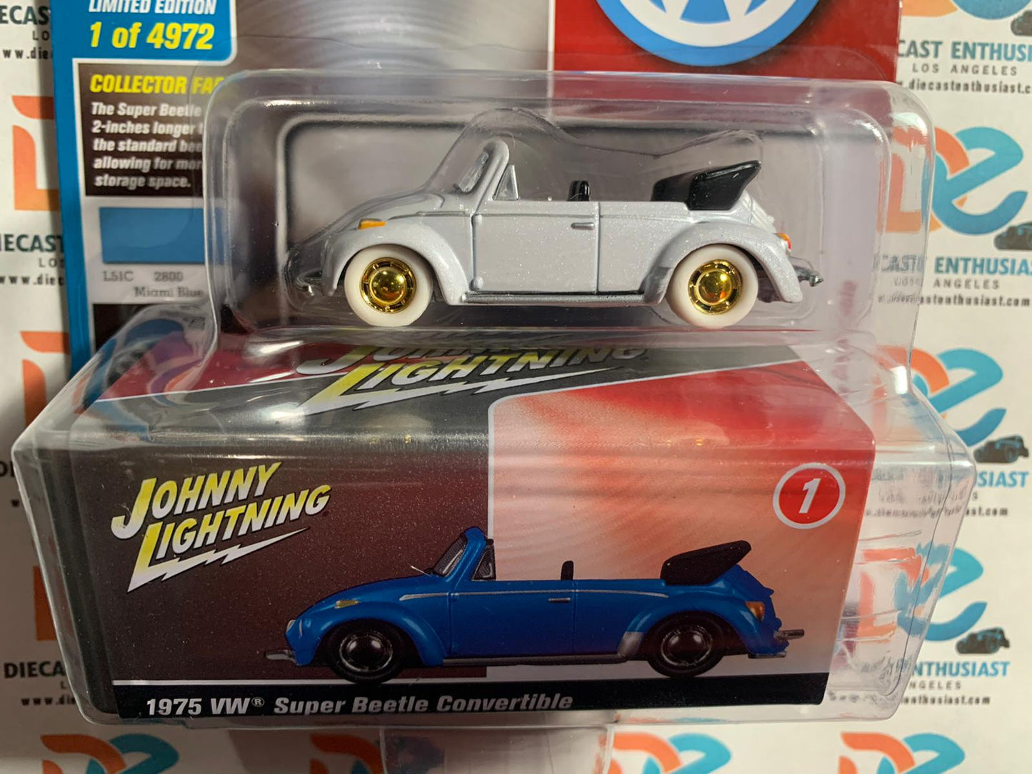 CHASE WHITE LIGHTNING JOHNNY LIGHTNING TIN 1975 VOLKSWAGEN BEETLE CONVERTIBLE