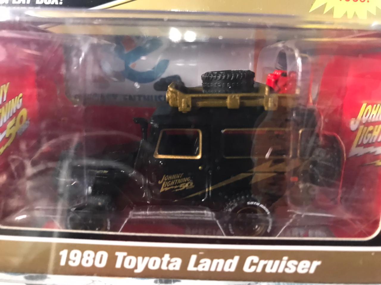 Johnny Lightning Mijo Exclusive 50 Years 1980 Toyota Land Cruiser with Roofrack 1:64