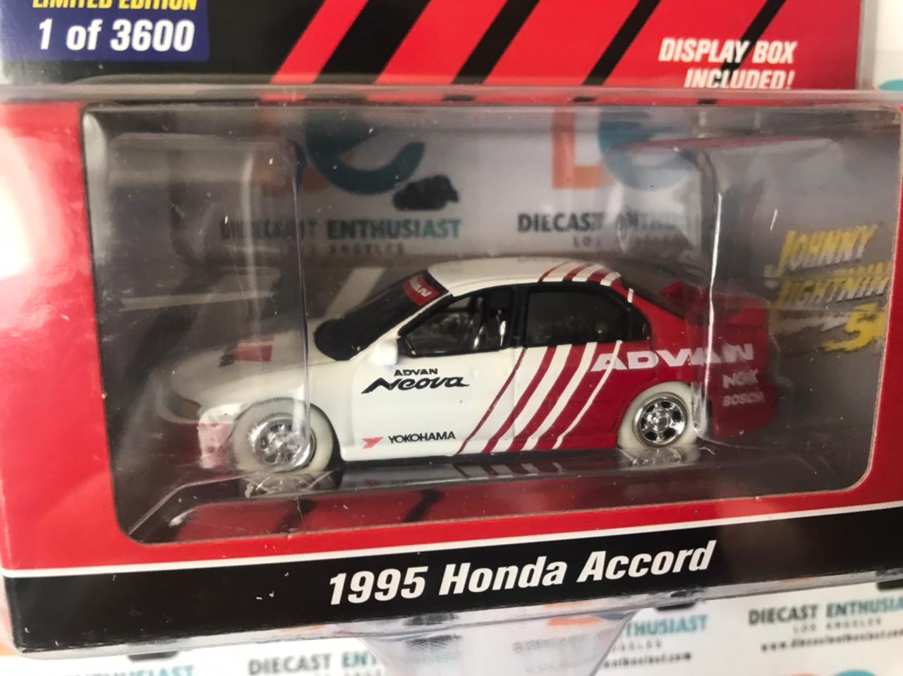 CHASE Johnny Lightning Mijo Exclusive Advan Yokohama 1995 Honda Accord 1:64