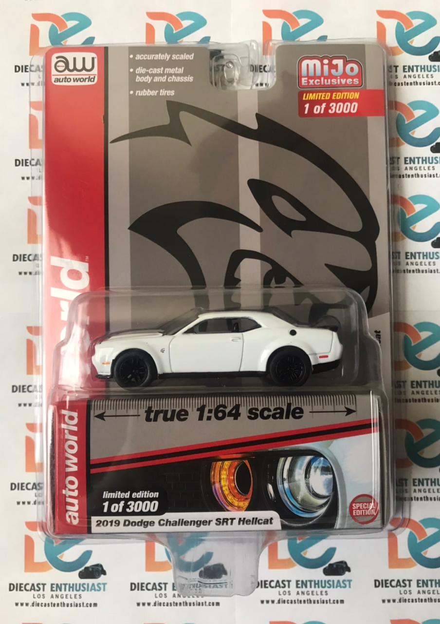 Auto World Mijo Exclusive 2019 Dodge Challenger SRT Hellcat White with Black Stripes 1:64