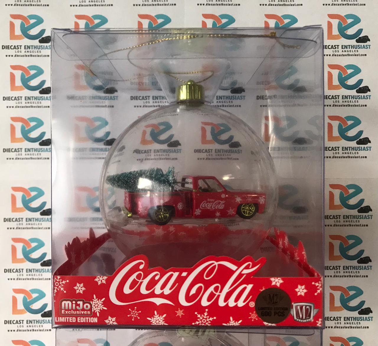CHASE M2 Machines Mijo Exclusives Coca Cola Ornament 1974 Chevrolet Stepside with Tree Christmas 1:64
