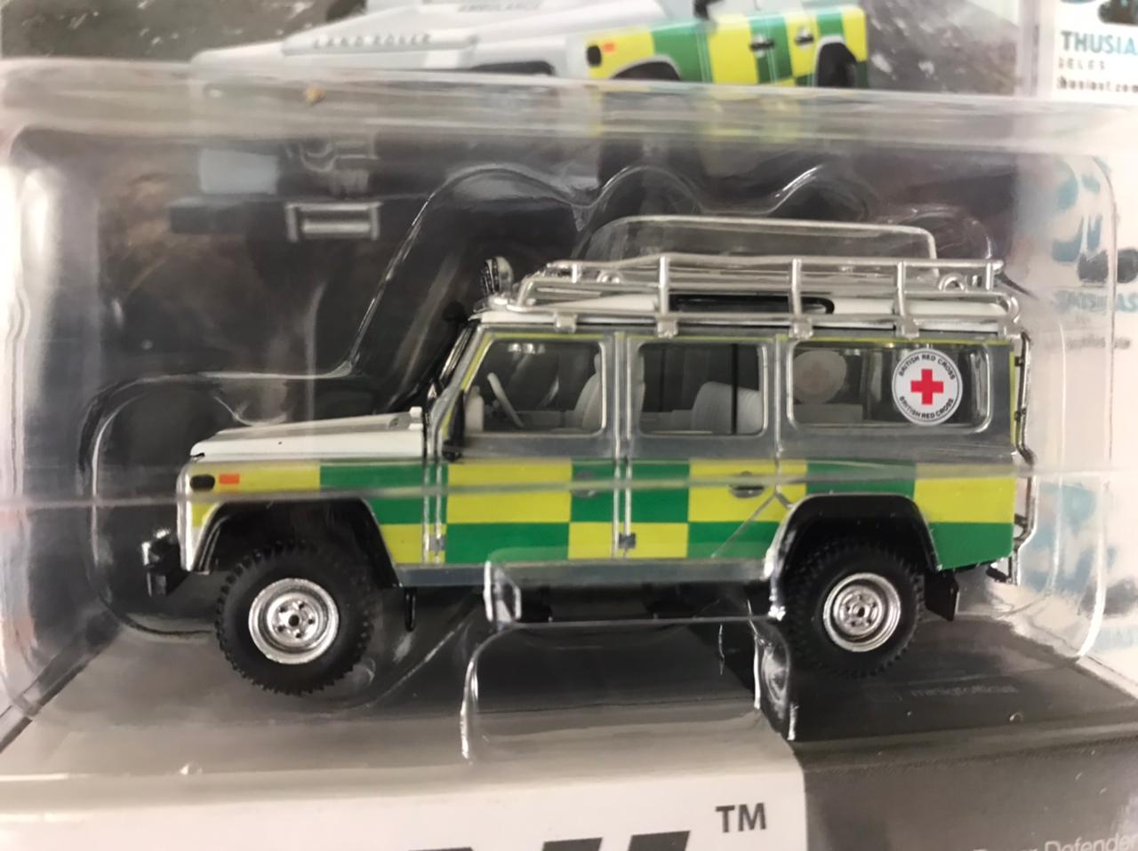 CHASE Mini GT Mijo Exclusive World Wide 159 Land Rover Defender 110 British Red Cross Search & Rescue RHD 1:64