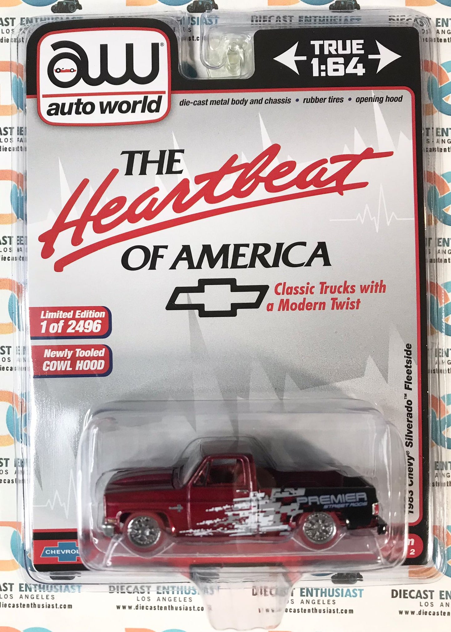 CHASE ULTRA RED Auto World Exclusives The Heartbeat of America 1983 Chevy Silverado Fleetside Blue 1:64