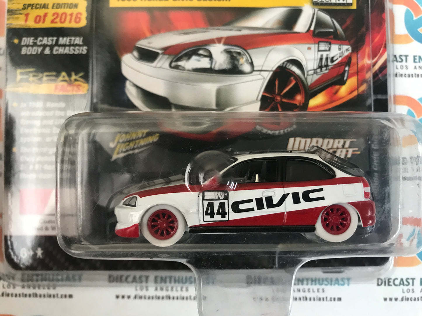 CHASE Johnny Lightning Import Heart 1998 Honda Civic Custom Red & White 1:64