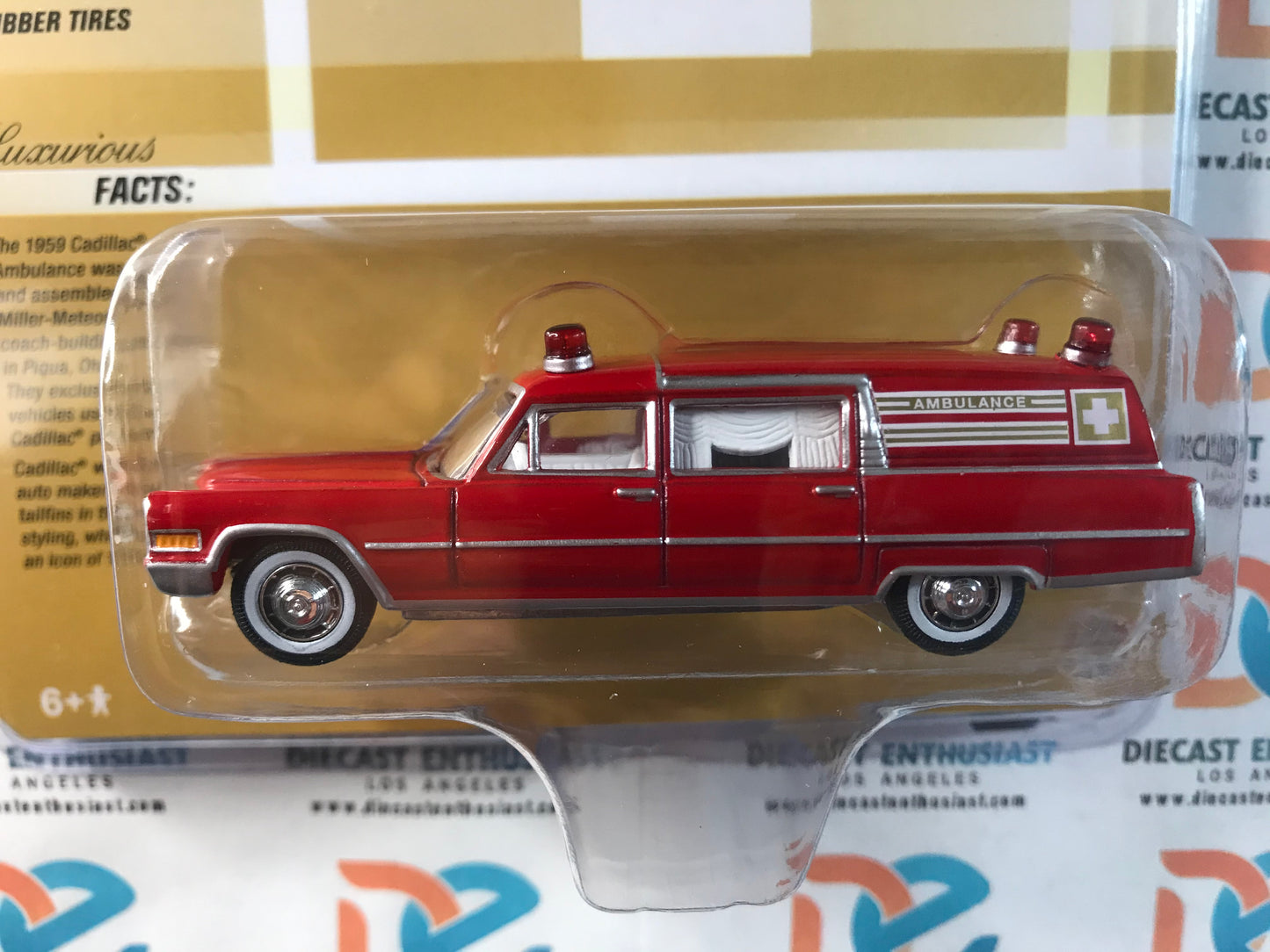 Johnny Lightning Mijo Exclusive 1966 Cadillac Ambulance Red 1:64