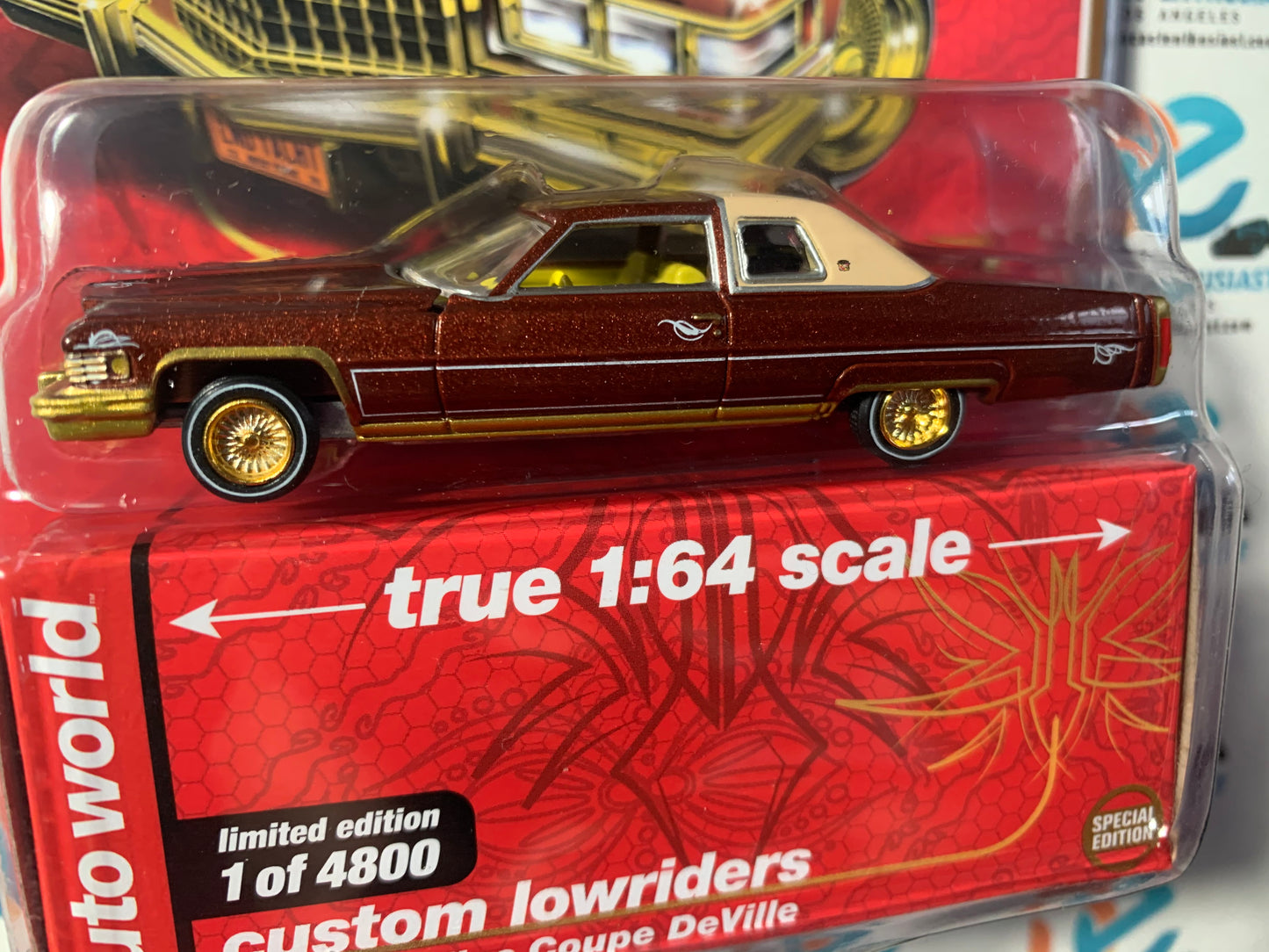 Auto World Mijo Exclusive Lowriders 1976 Cadillac Coupe Deville Brown 1:64