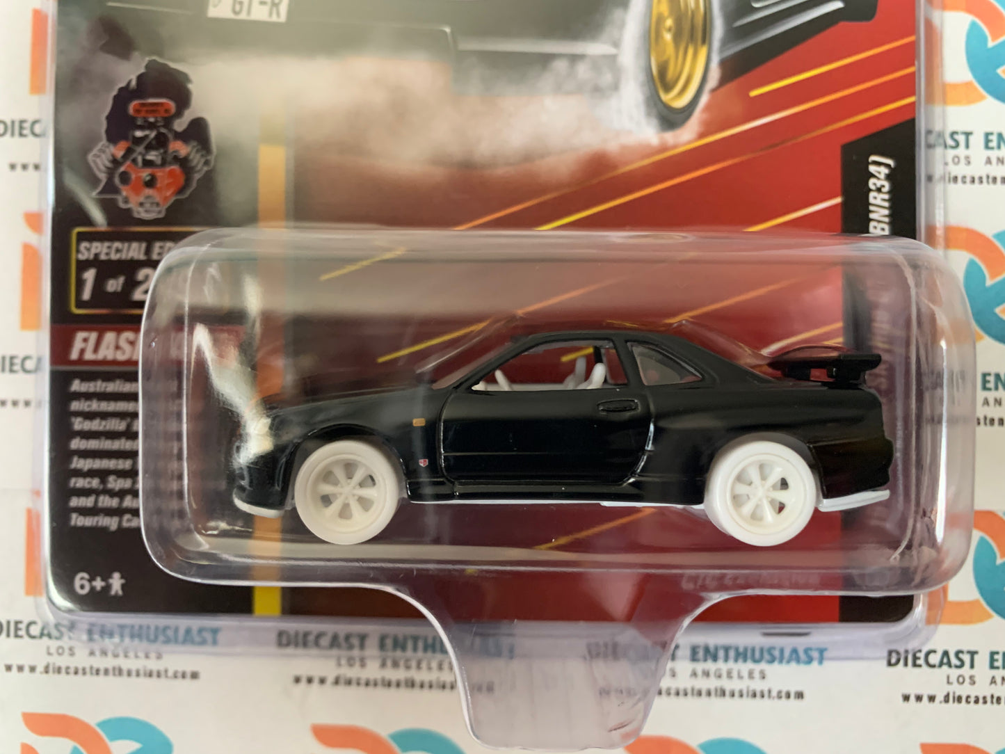 CHASE WHITE LIGHTNING Johnny Lightning Exclusives 1999 Nissan Skyline GT-R (BNR34) Black 1:64