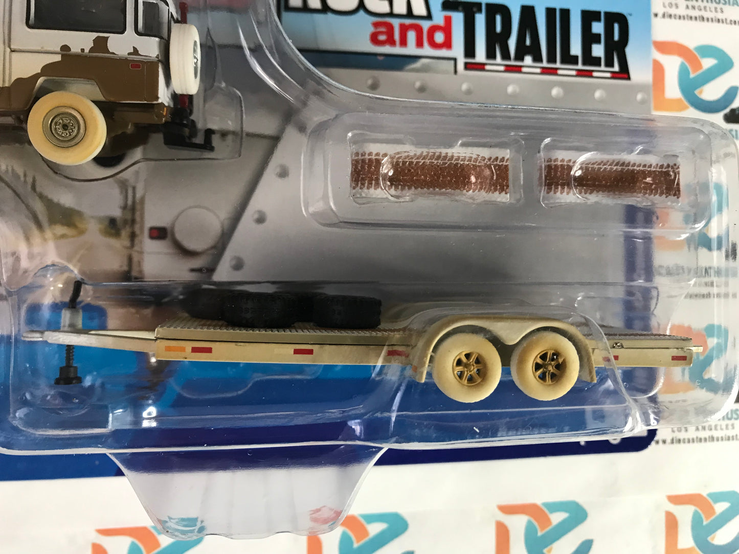 CHASE WHITE LIGHTNING Johnny Lightning Truck Trailer 1980 Toyota Land Cruiser with Open Car Trailer Black 1:64