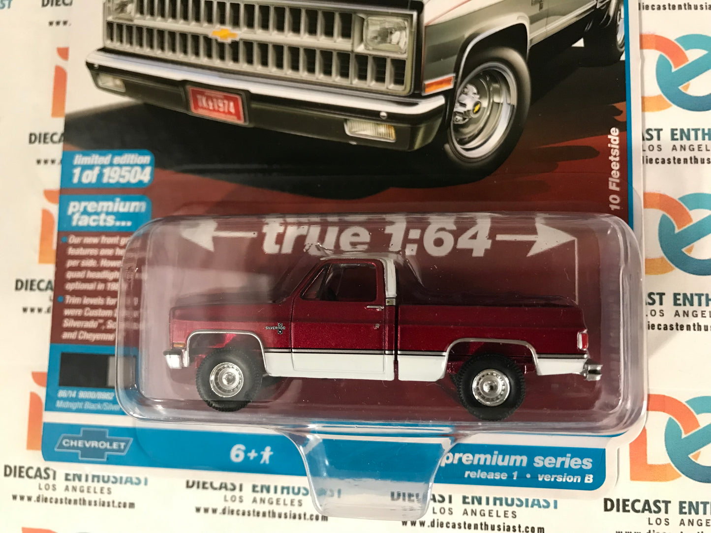 CHASE ULTRA RED Auto World 1981 Chevy Silverado 10 Fleetside Midnight Black 1:64
