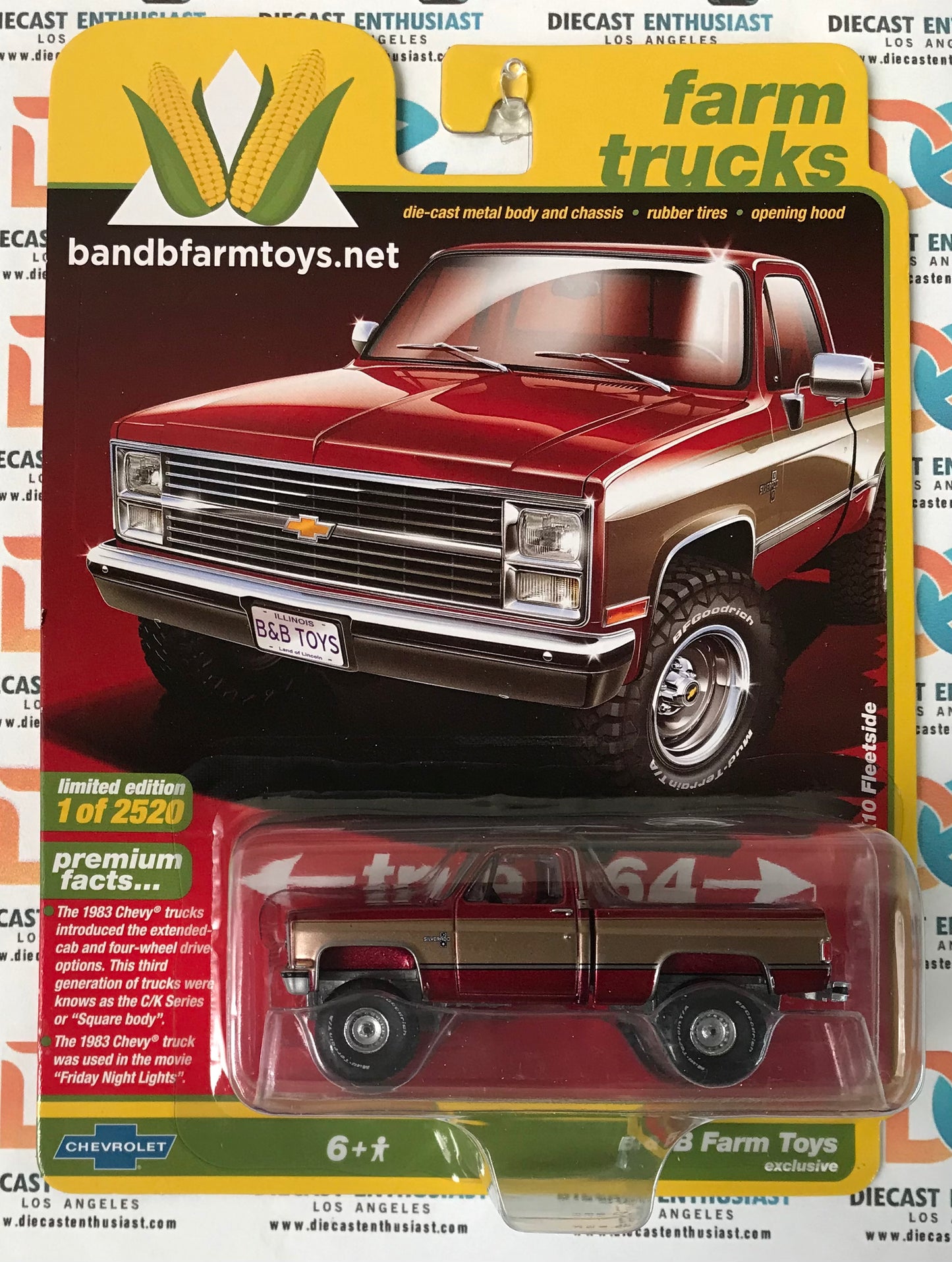 CHASE Auto World Exclusives 1983 Chevy Silverado K10 Fleetside Red Gold 1:64