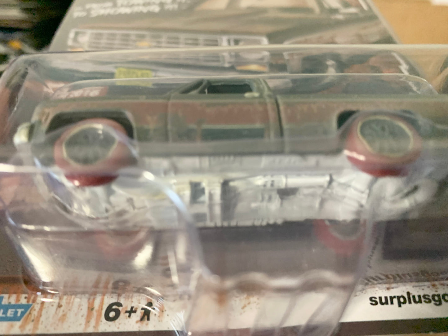 CHASE Auto World Alabama Barn Finds Exclusives 1975 Chevy Silverado Fleetside 1:64