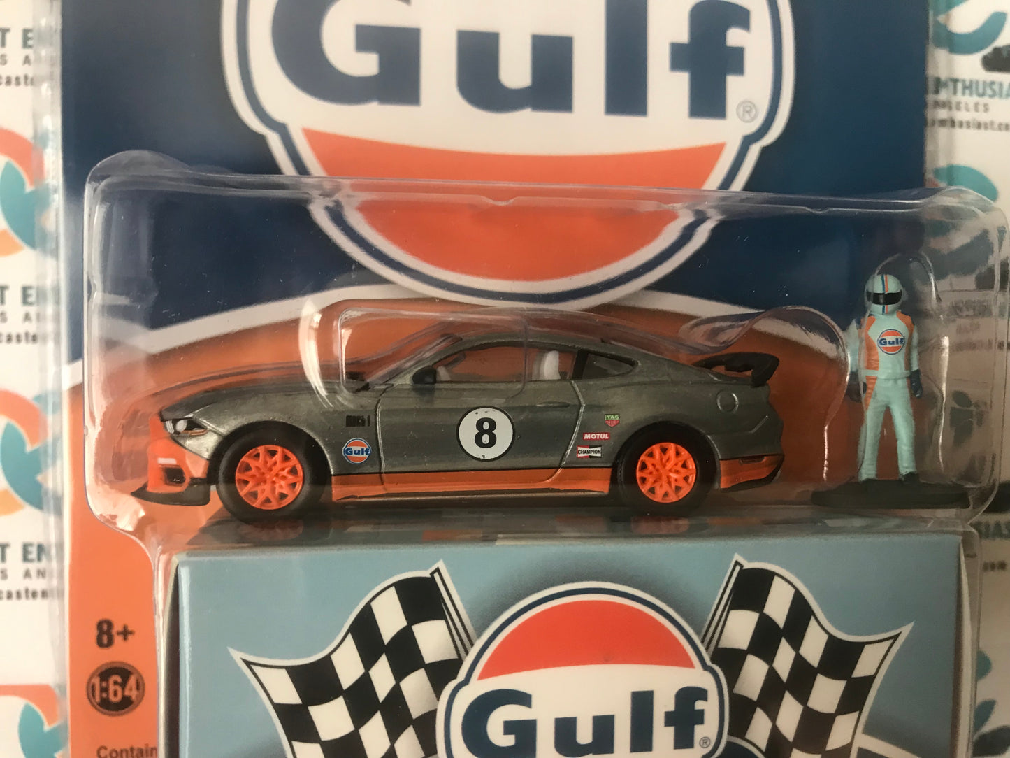 CHASE Greenlight Mijo Exclusives 2021 Ford Mustang Mach 1 Gulf Racing with Figure 1:64